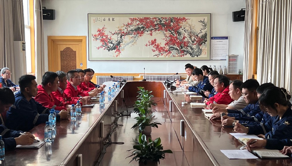 對(duì)標(biāo)行業(yè)標(biāo)桿 共探高質(zhì)量發(fā)展新路徑丨金寶礦業(yè)赴蠶莊金礦開展高端對(duì)標(biāo)交流